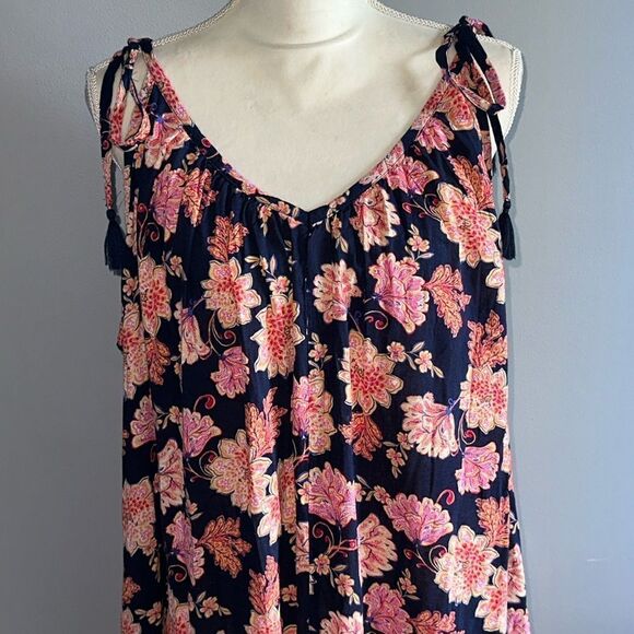 Old Navy Floral Maxi Dress! - Picture 2 of 12